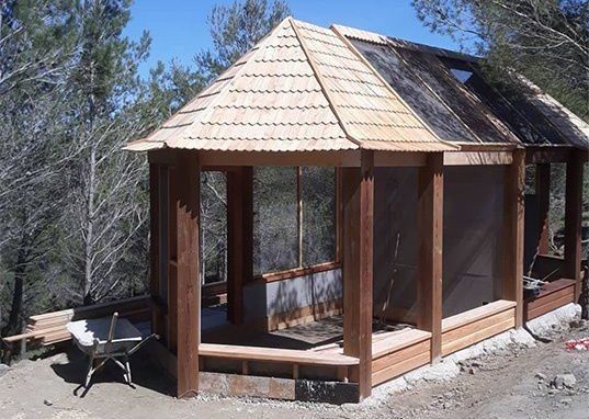 Volière des putois de Sibérie en construction